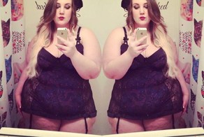 Пышнотелый блоггер не стесняется показать своё тело в нижнем бельё и агитирует всех делать также