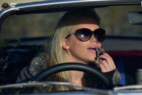 Это девушка за рулем! (56 фото)