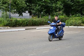 Полицейские расстреляли 16-летнего скутериста под Москвой