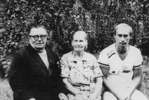 Владимир Путин: "Жизнь такая простая штука и жестокая"