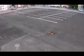 Случай на пустой парковке