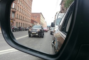 С какой стороны отвалилось колесо?