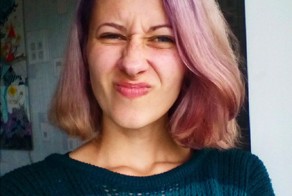 #Сморщеннаяженщина передает привет Астахову