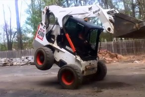 Подборка неудач на мини-погрузчине BobCat 