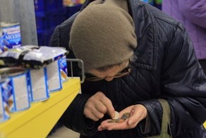 Как живут некоторые пенсионеры в России