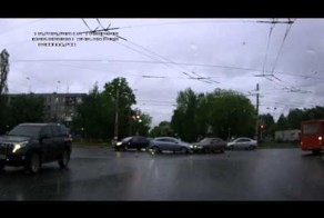 Встретились на перекрестке