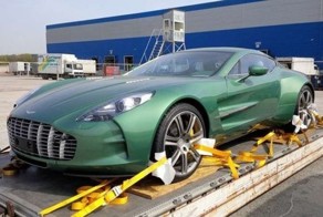 В Казахстане появился самый эксклюзивный Aston Martin (5 фото)