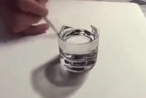 Невероятно реалистичный рисунок стакана