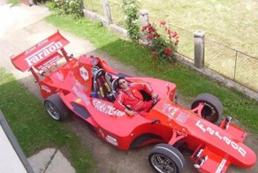 Самодельный гоночный болид (18 фото)