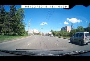 Куда то спешил