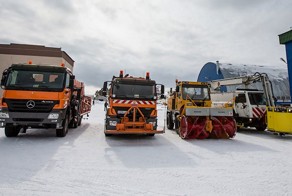 Наземная техника на службе аэропорта (20 фото)