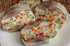 Рыбно-салатный рулет