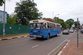 Автомобили из Лаоса