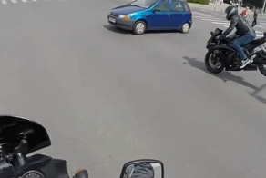Небольшая мотоавария из Румынии