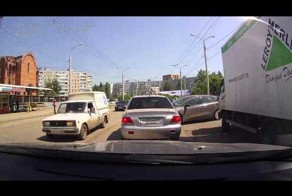 Въехал не спеша