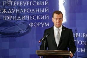 Медведев назвал условие отмены российских санкций против Запада