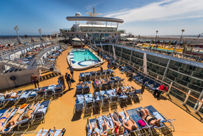 Самый большой в мире круизный лайнер