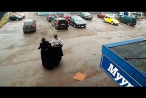 Цыгане воруют алкоголь в Финском Супермаркете