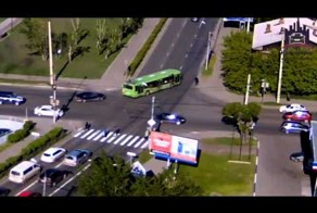 Автобус сбил старушку на ПП