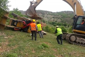 Неудачное спасение бульдозера fail