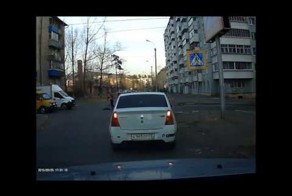 Сбил парня на переходе