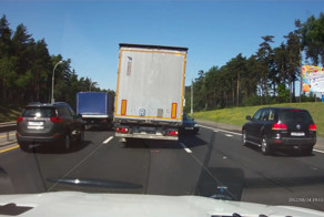 Столкновение Хонды и тягача