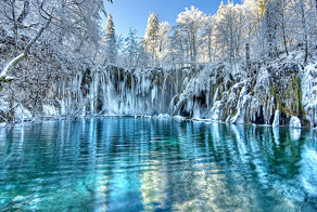 Аж дух захватывает: удивительные замерзшие водопады