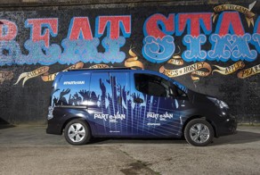 Электровэн Nissan превратили в автомобиль для вечеринок