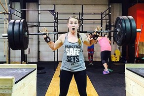 Как на самом деле выглядят женщины со штангами