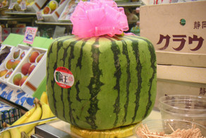 Стильная ягода: самые необычные арбузы