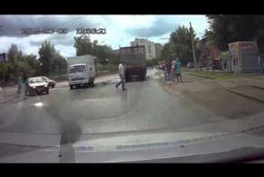 Фуроводу достался ляпас от пешехода