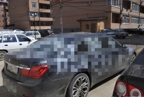 Как украсить представительский BMW ко Дню Победы ( 3 фото)