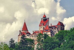Купить замок графа Дракулы