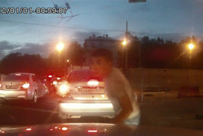 Конфликт на дороге с неадекватами на Ауди