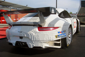 Porsche 911 RSR из конструктора Lego