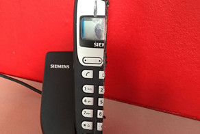 После развода муж отдал неверной жене половину имущества,  в буквальном смысле