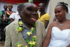 У самого уродливого человека Уганды родился восьмой ребенок