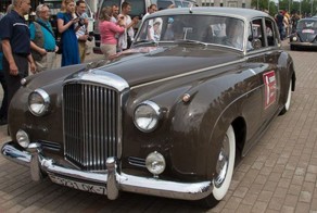 Ралли ретро-автомобилей в  Минске (80 фото)