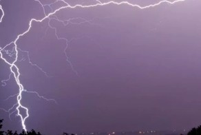 17 удивительных фотографий, сделанные бесстрашным охотником за молниями