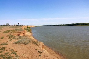 Шокирующие находки на берегу Иртыша (18 фото)