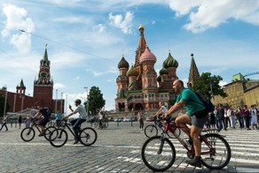 Суровая жизнь московского велосипедиста (5 фото)