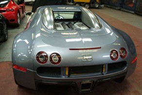 Полиция Лондона продала коллекцию суперкаров криминального авторитета