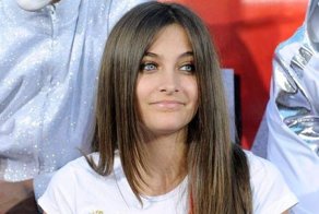 Дочь Майкла Джексона пыталась наложить на себя руки (14 фото)