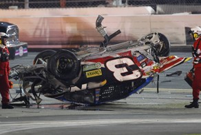 Авария Остина Диллона на гонках NASCAR