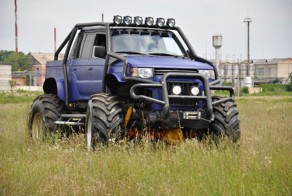 Динозавр в шкуре Mitsubishi Pajero