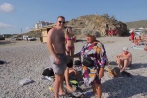 Крымская бабушка с волшебной травой стала звездой Рунета