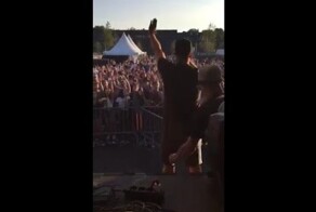 Прорекламировал ДиДжея всем девушкам