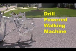 Инженер построил шагающую машину с дрелью вместо двигателя