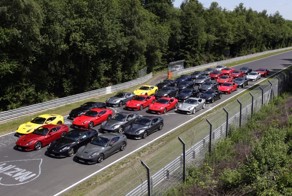 Рекордный слет Ferrari F12berlinetta на Нюрбургринге