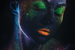 Эксперименты с флуоресцентными красками
